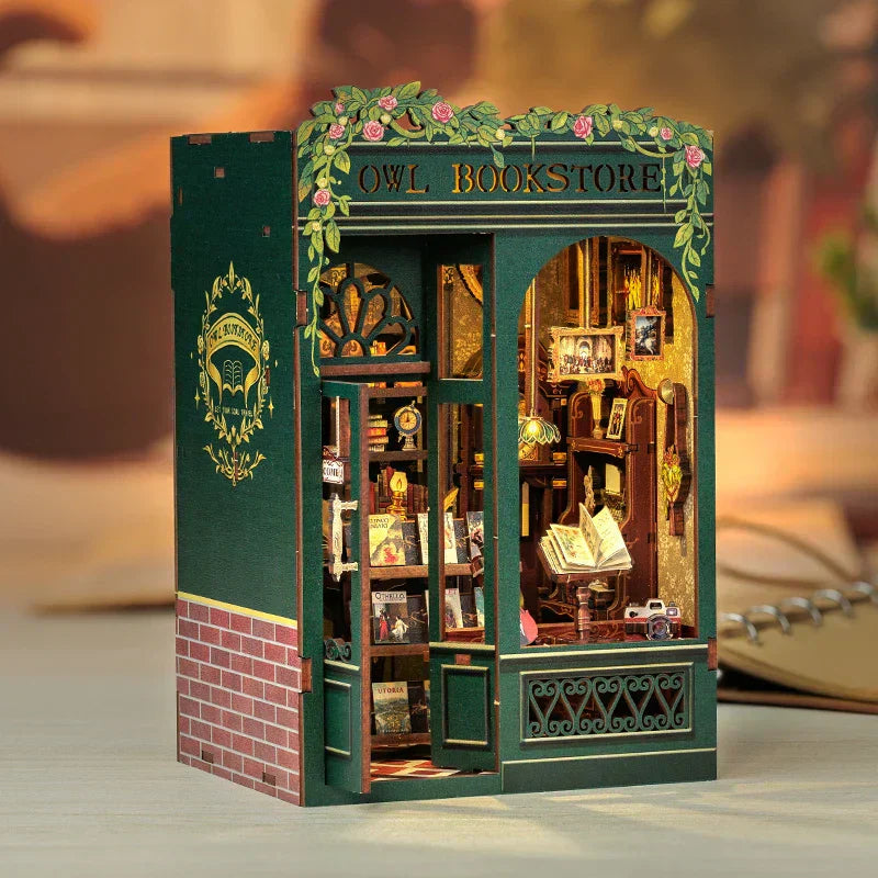 Librería en miniatura con luz LED